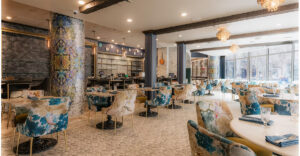 Coquette dining room