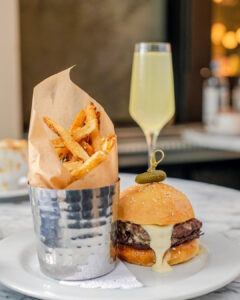 La Belle Helene Le Steak Burger
