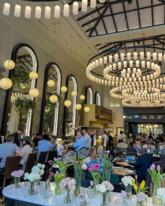 La Belle Helene interior bar 1080x1350